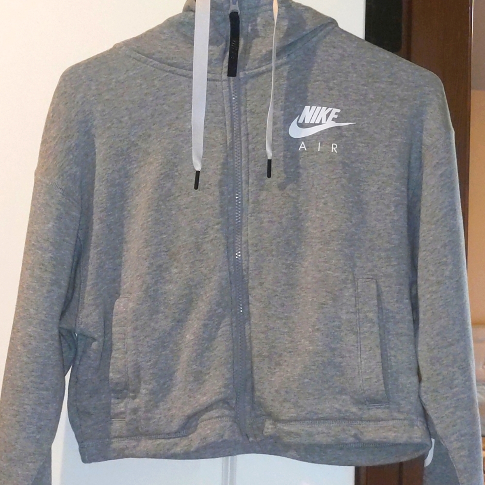 Nike cropped sweatshirt